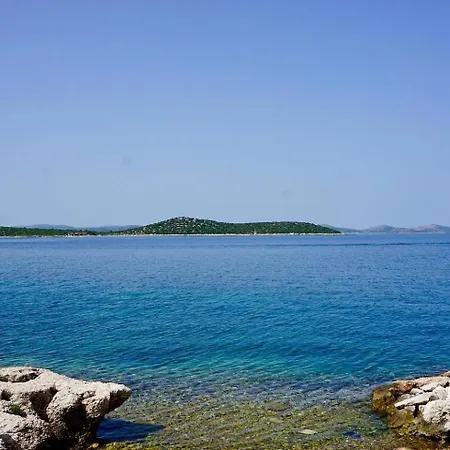 Robinson House Vitane Villa *