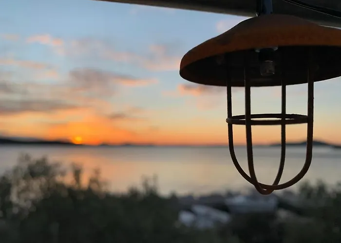 Robinson House Vitane Villa *