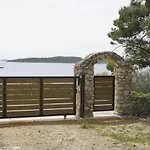 Robinson House Vitane ヴィラ ツコン