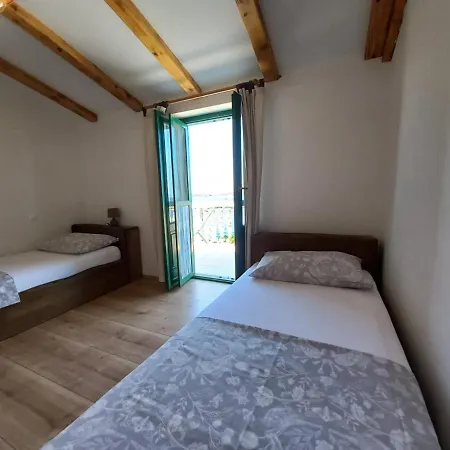 Villa Robinson House Vitane Tkon