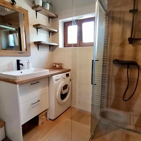 Robinson House Vitane Villa