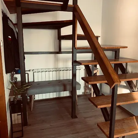 Robinson House Vitane