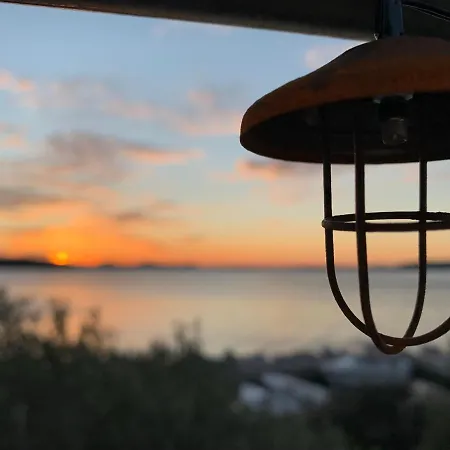 Robinson House Vitane Villa *